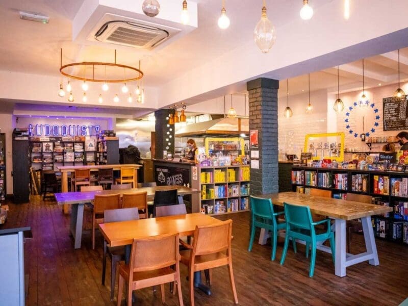 The Ludoquist Cafe